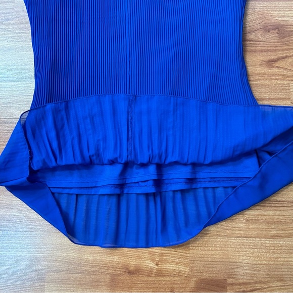 3/$20 Roz & Ali blue blouse - Picture 7 of 8